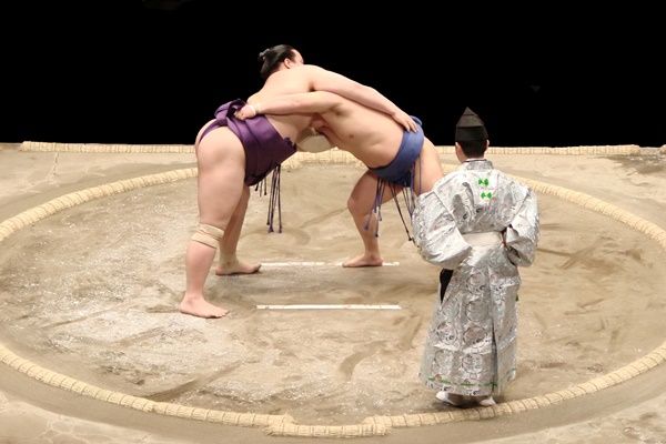 yaponiya-borba-sumo